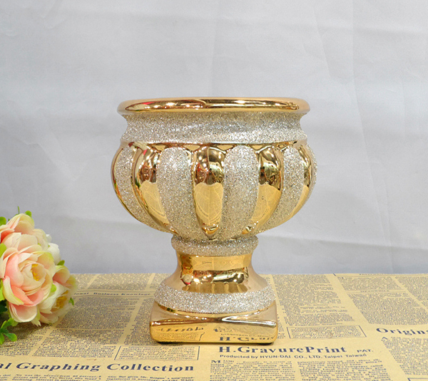 Bình sứ cắm hoa tròn cổ điển kim tuyến vàng